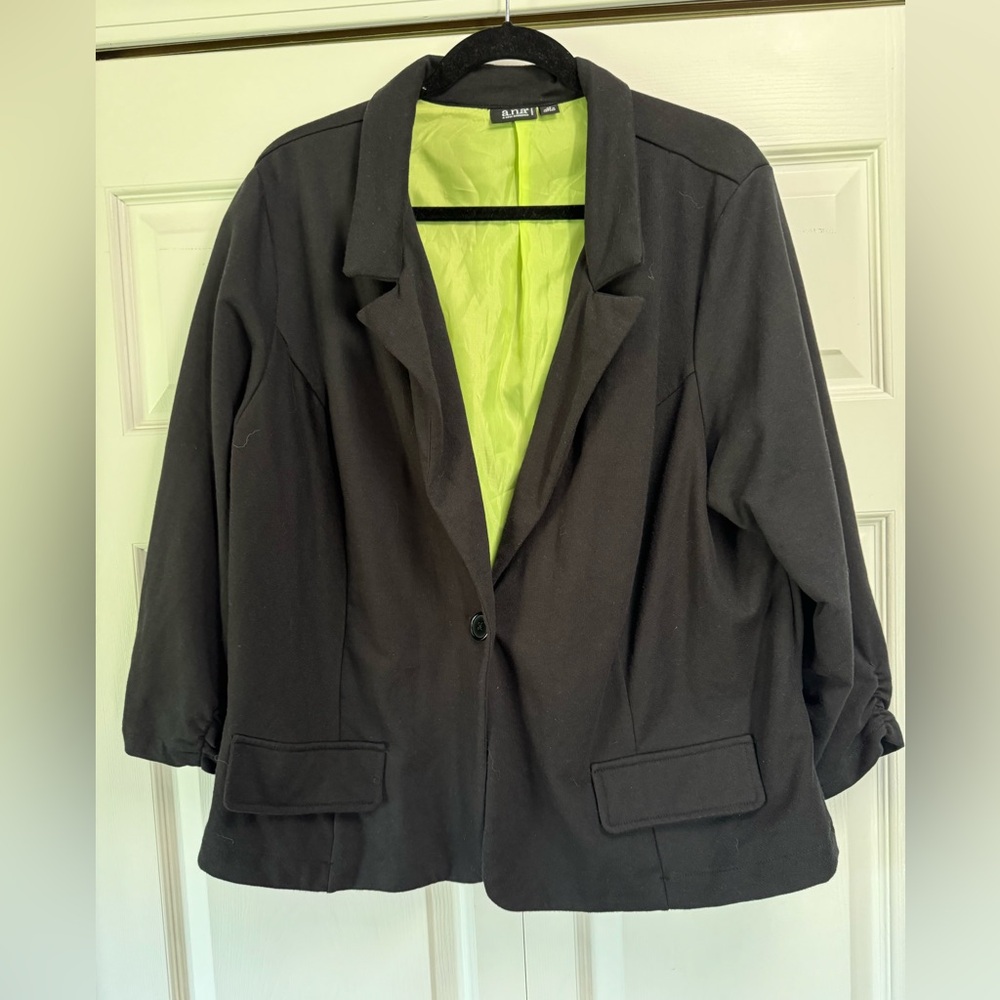a.n.a. Woman size 3x black suit coat. 3/4 sleeves. Super cute!